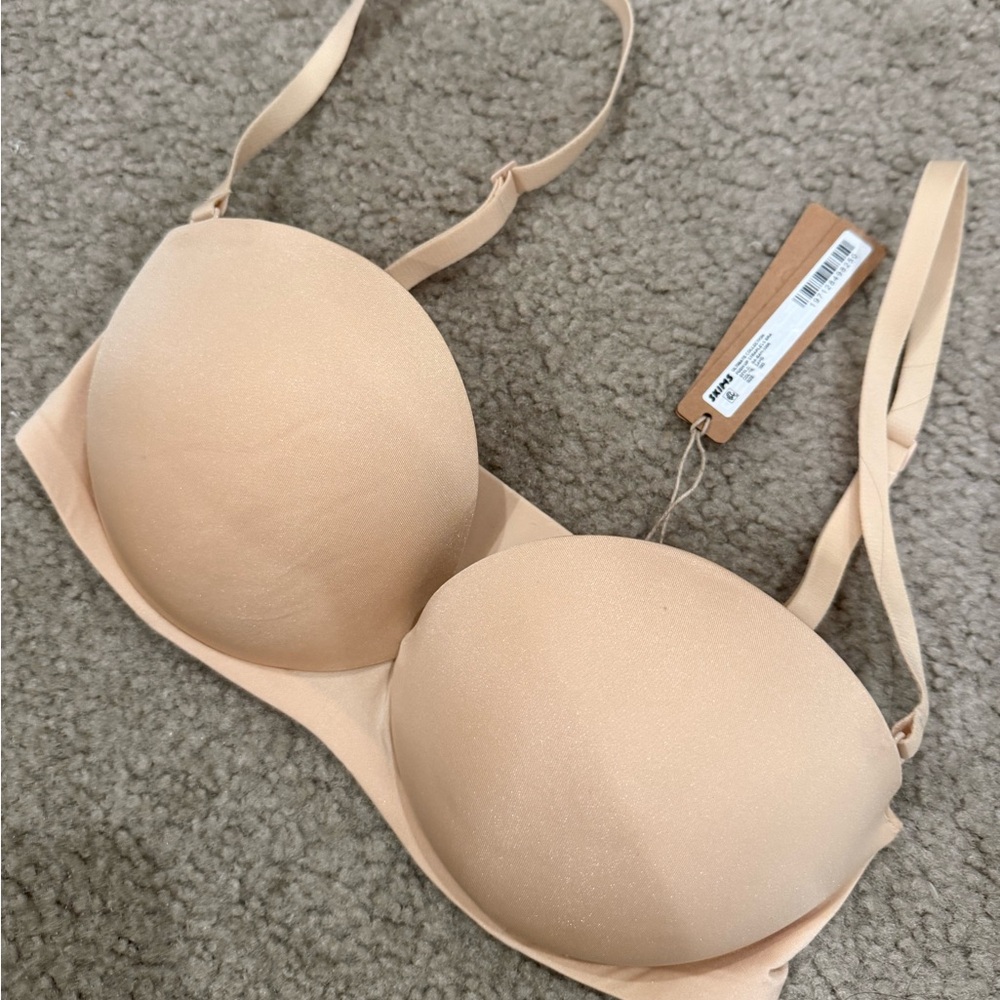 Skims Ultimate Strapless Bra 30D